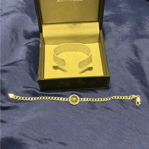 Brand new compass bracelet